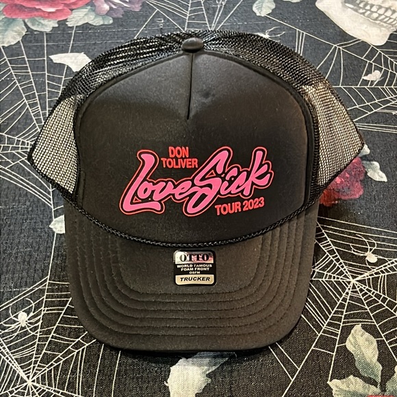 Travis Scott Other - NWT 2023 DON TOLIVER x TRAVIS SCOTT JACK BOYS LOVESICK TOUR BLK/PINK TRUCKER HAT